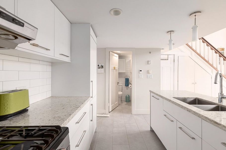 607 22 E Cordova Street Vancouver, BC - 16