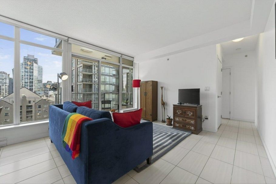 902 1252 Hornby Street Vancouver, BC - 4