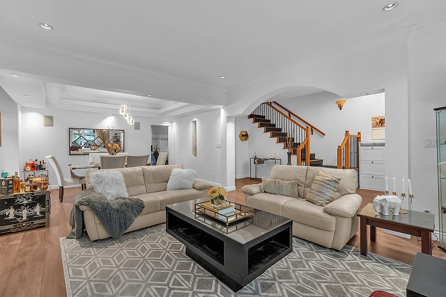 786 W 17th Street North Vancouver, BC - 5