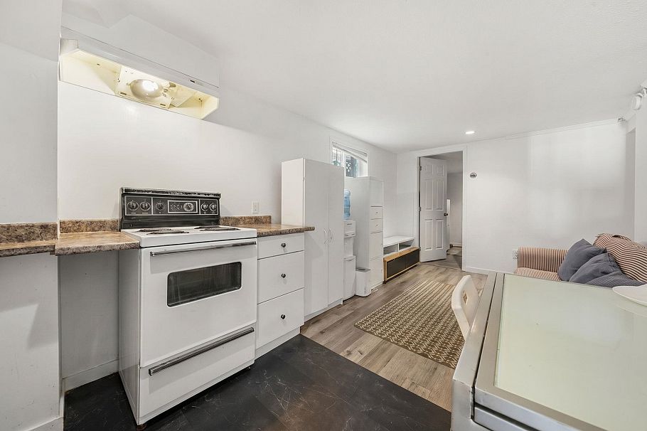 339 E 41st Avenue Vancouver, BC - 25