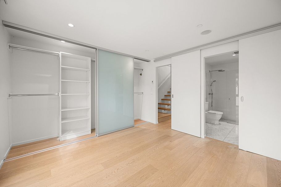 1889 W 2nd Avenue Vancouver, BC - 22