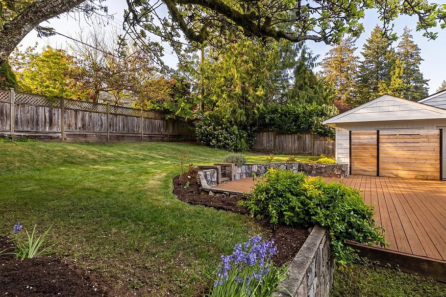 744 Kilkeel Place North Vancouver, BC - 22