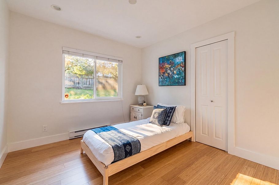 744 Kilkeel Place North Vancouver, BC - 15