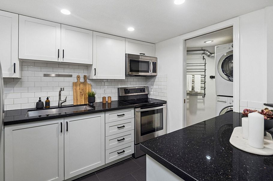 107 175 W 4th Street North Vancouver, BC - 14