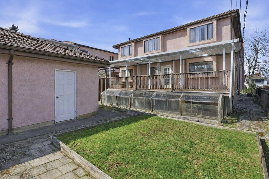 2778 E 47th Avenue Vancouver, BC - 26