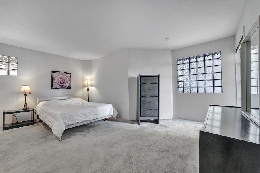 211 1210 W 8th Avenue Vancouver, BC - 21