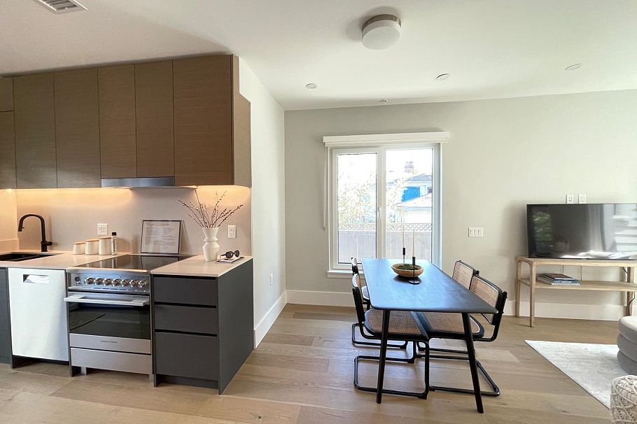 1341 E 21st Avenue Vancouver, BC - 7