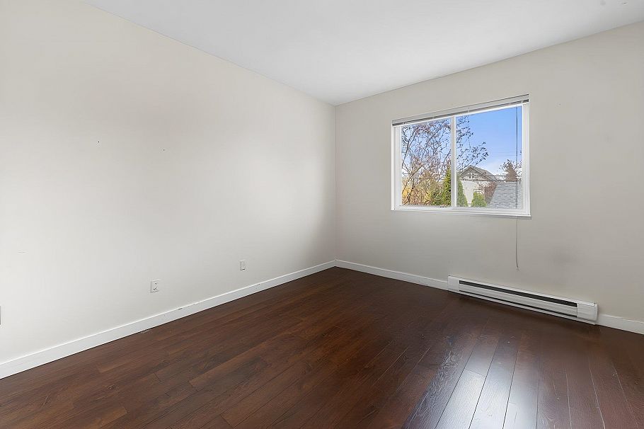 339 E 41st Avenue Vancouver, BC - 20