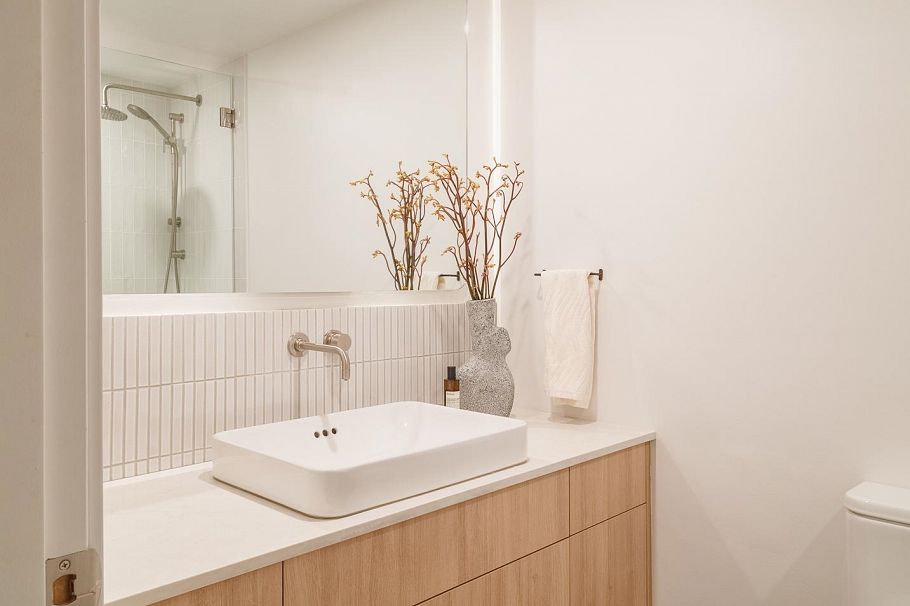 203 2480 W 3rd Avenue Vancouver, BC - 18