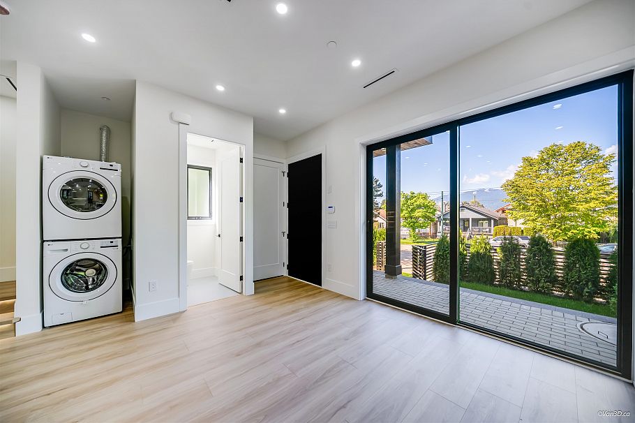 1 2636 Mcgill Street Vancouver, BC - 4