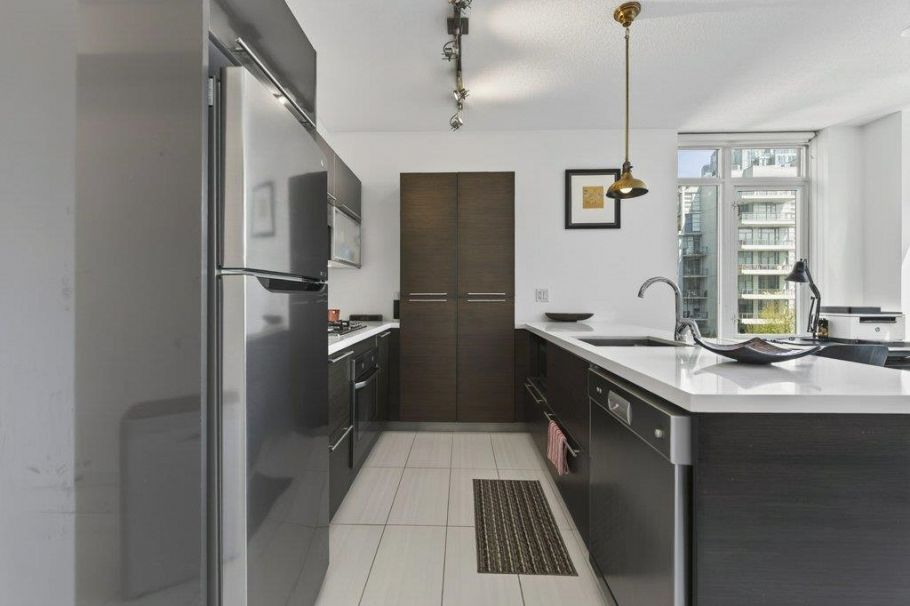 902 1252 Hornby Street Vancouver, BC - 9