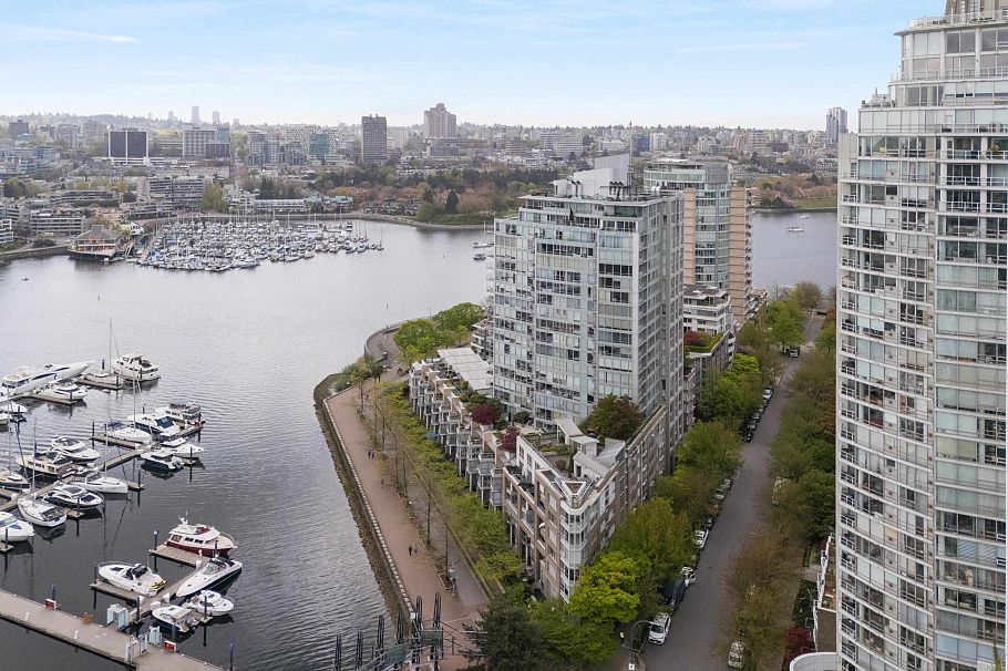 1201 1228 Marinaside Crescent Vancouver, BC - 33