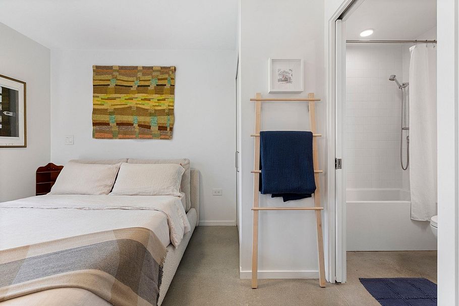 2333 Napier Street Vancouver, BC - 28