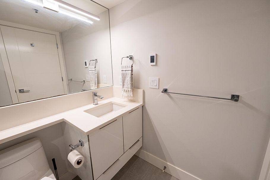 201 289 Drake Street Vancouver, BC - 24