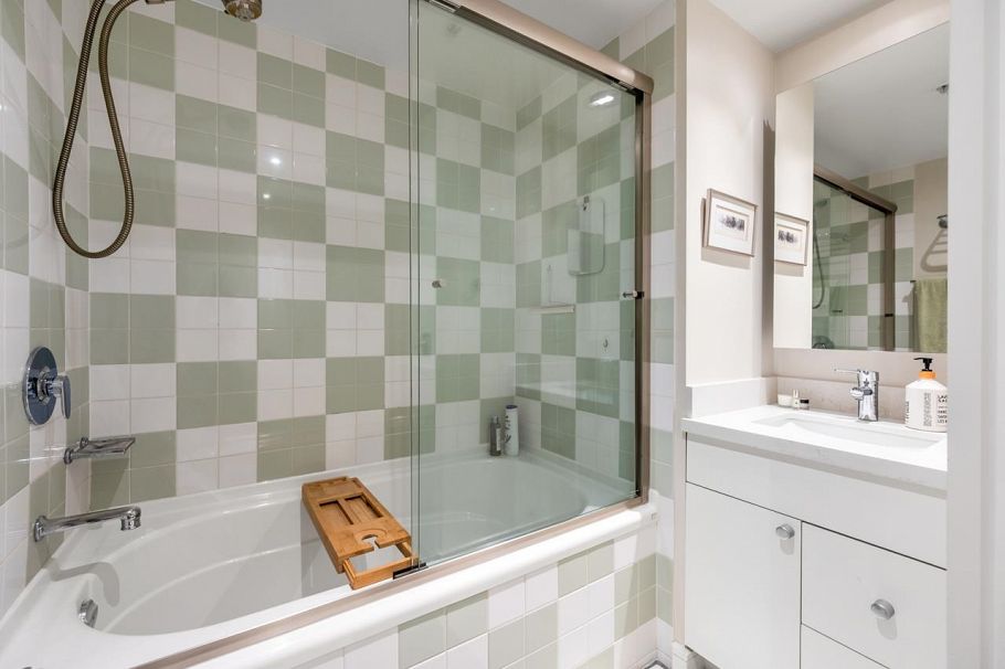 1301 1003 Burnaby Street Vancouver, BC - 15