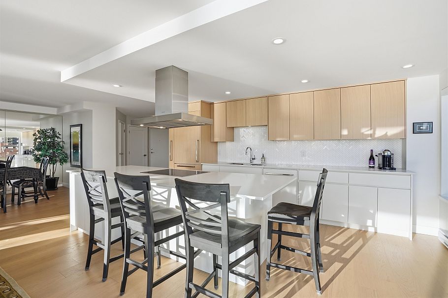 901 1311 Beach Avenue Vancouver, BC - 7