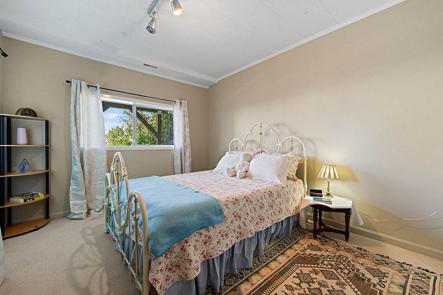 353 Newdale Court North Vancouver, BC - 17