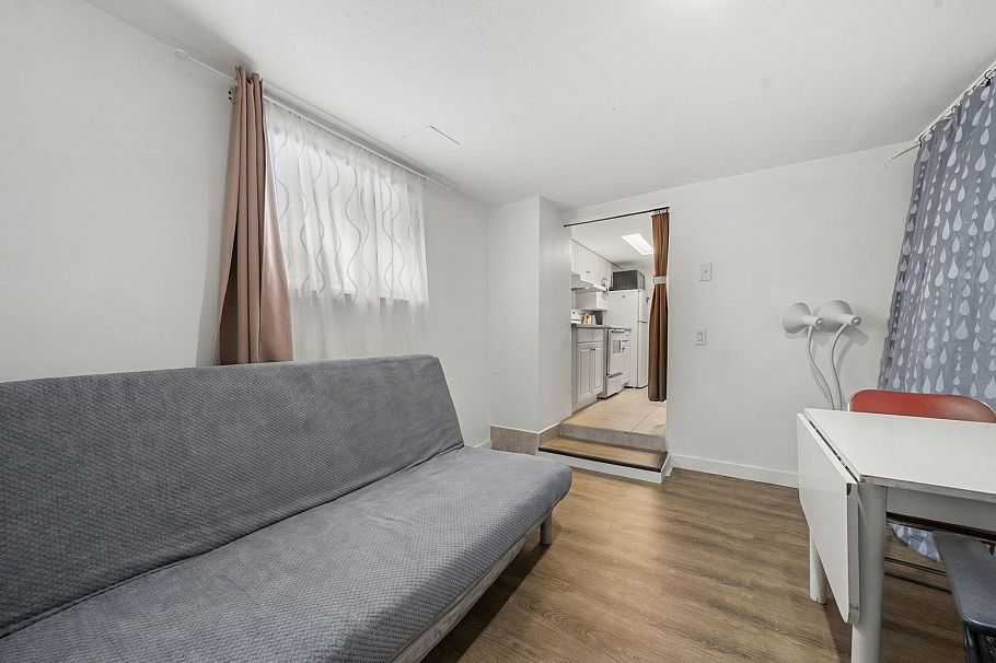 339 E 41st Avenue Vancouver, BC - 34