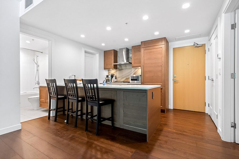 204 5629 Birney Avenue Vancouver, BC - 4