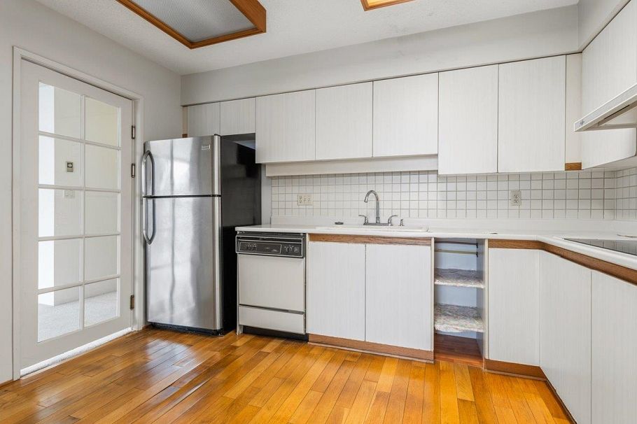 1003 1860 Robson Street Vancouver, BC - 9