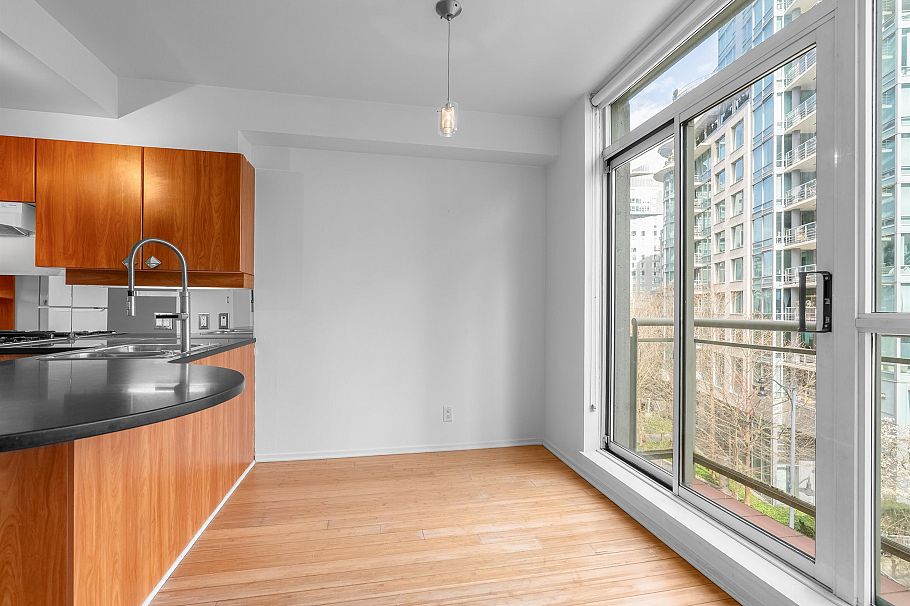 507 1478 W Hastings Street Vancouver, BC - 16