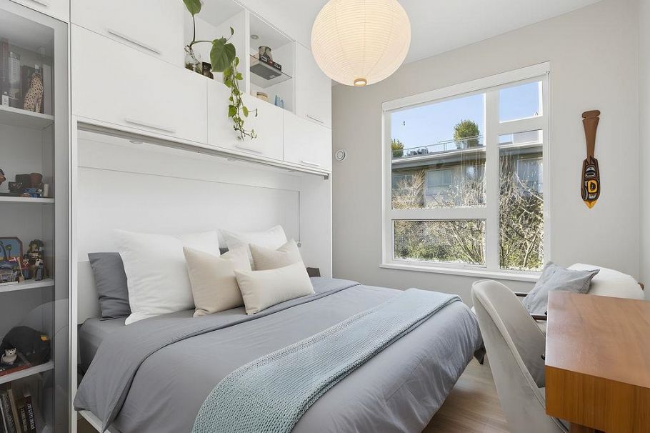 107 715 W 15th Street North Vancouver, BC - 15