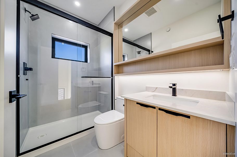 1 2636 Mcgill Street Vancouver, BC - 20