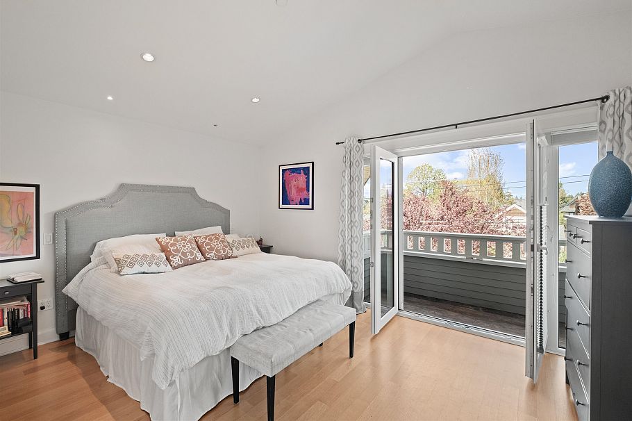 1008 E 14th Avenue Vancouver, BC - 18