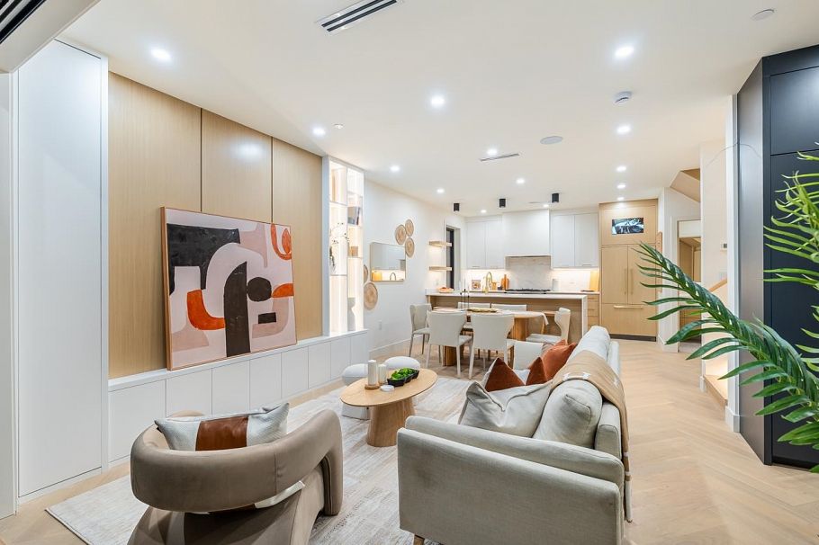 1 3345 W 13th Avenue Vancouver, BC - 6