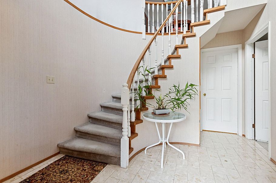 729 W 62nd Avenue Vancouver, BC - 3