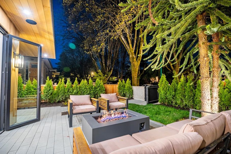 1 3345 W 13th Avenue Vancouver, BC - 16