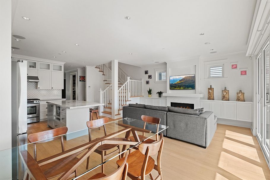 1008 E 14th Avenue Vancouver, BC - 14