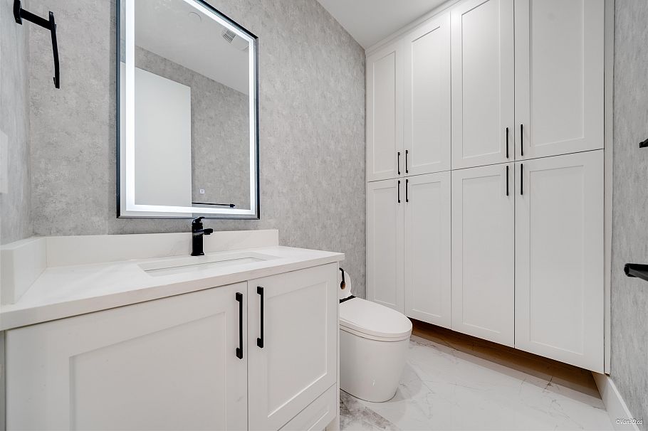 2 4463 Walden Street Vancouver, BC - 16