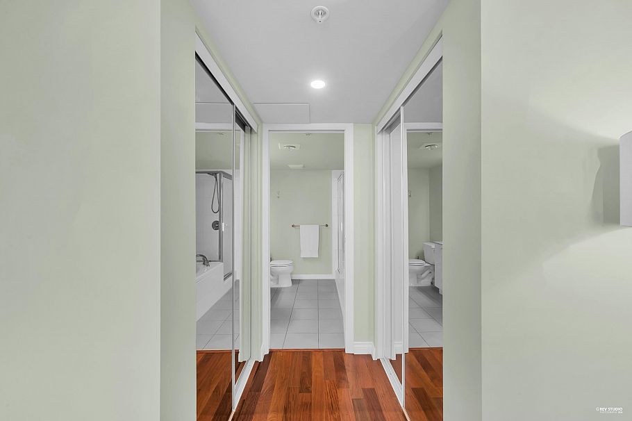 1206 188 E Esplanade North Vancouver, BC - 24