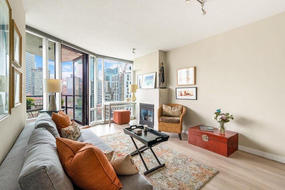 1301 1003 Burnaby Street Vancouver, BC - 4