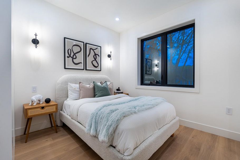 1 3345 W 13th Avenue Vancouver, BC - 10