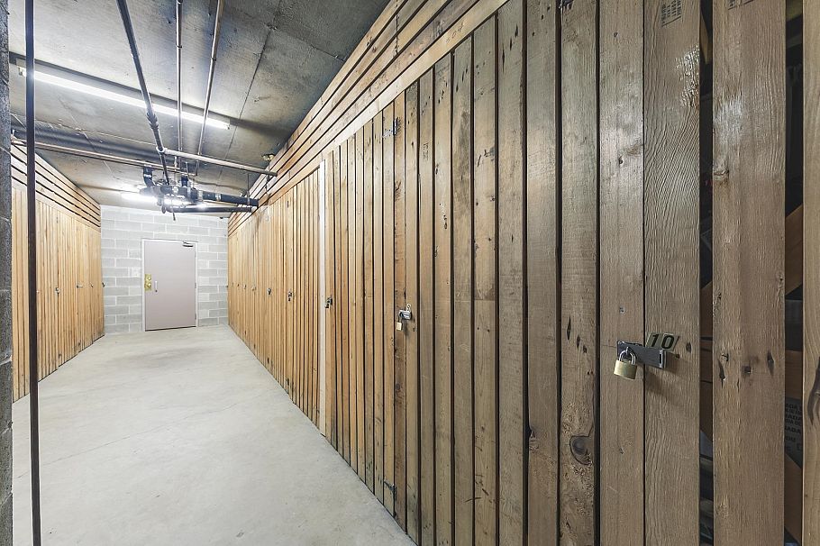 304 1825 W 8th Avenue Vancouver, BC - 29