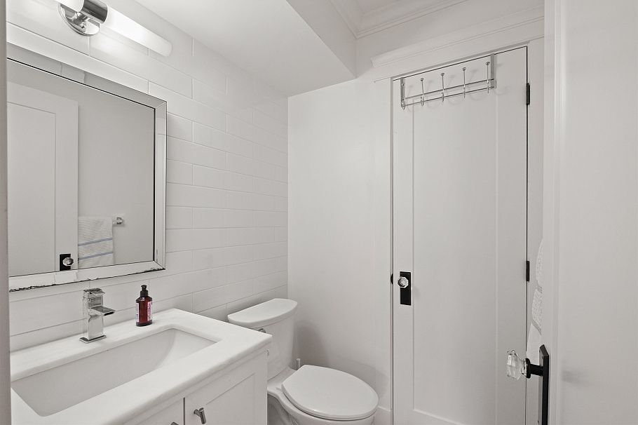 1008 E 14th Avenue Vancouver, BC - 30