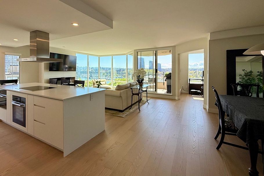 901 1311 Beach Avenue Vancouver, BC - 5