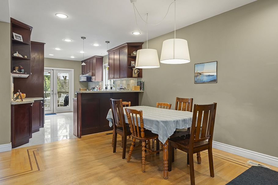 4549 W 12th Avenue Vancouver, BC - 10