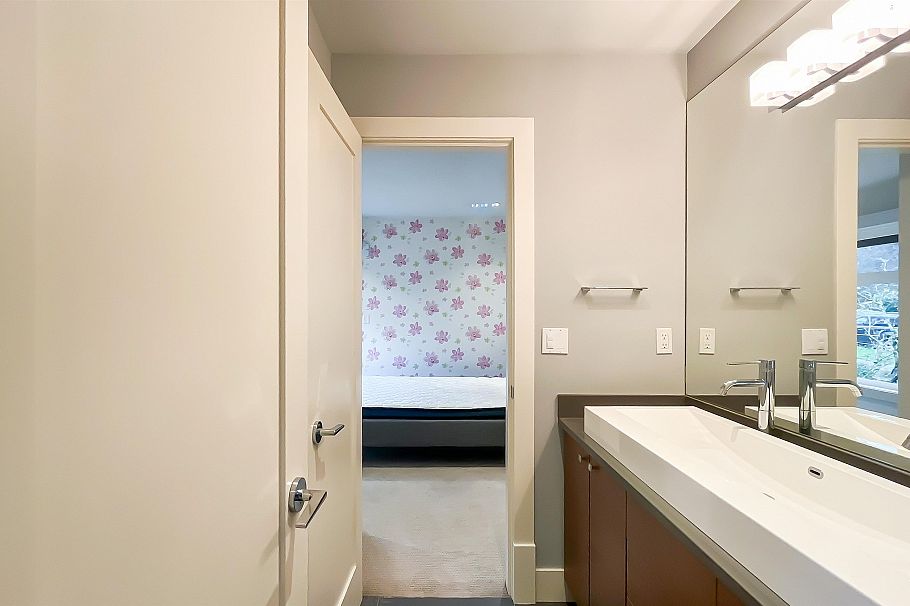 3950 W 37th Avenue Vancouver, BC - 23