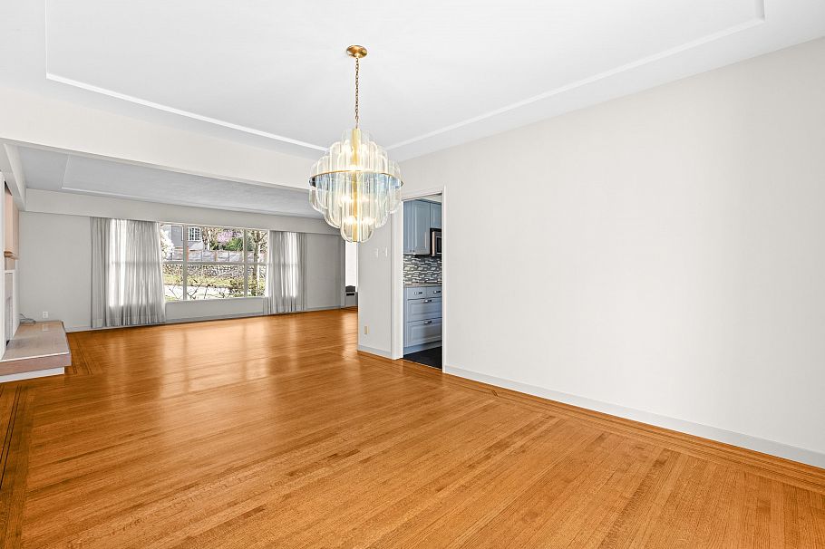 6297 Mackenzie Street Vancouver, BC - 8