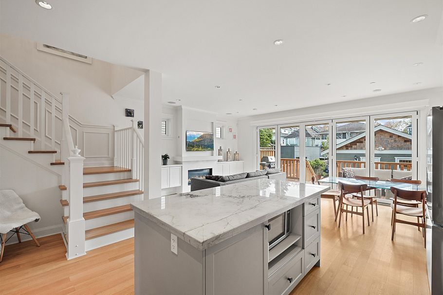 1008 E 14th Avenue Vancouver, BC - 15