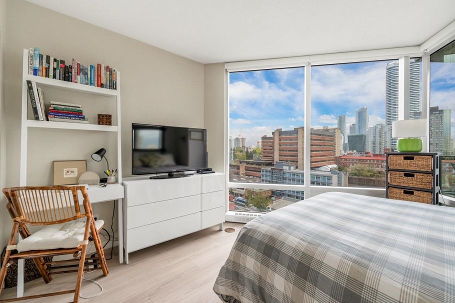 1301 1003 Burnaby Street Vancouver, BC - 10