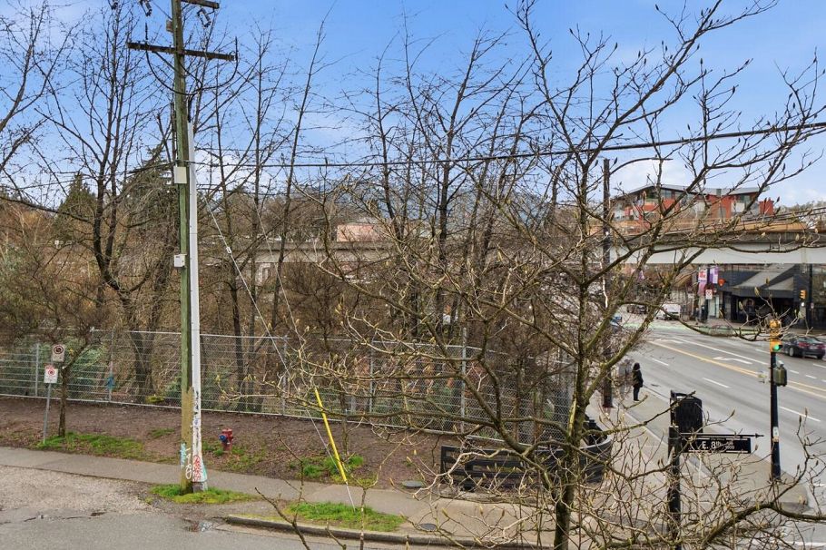 206 1688 E 8th Avenue Vancouver, BC - 22