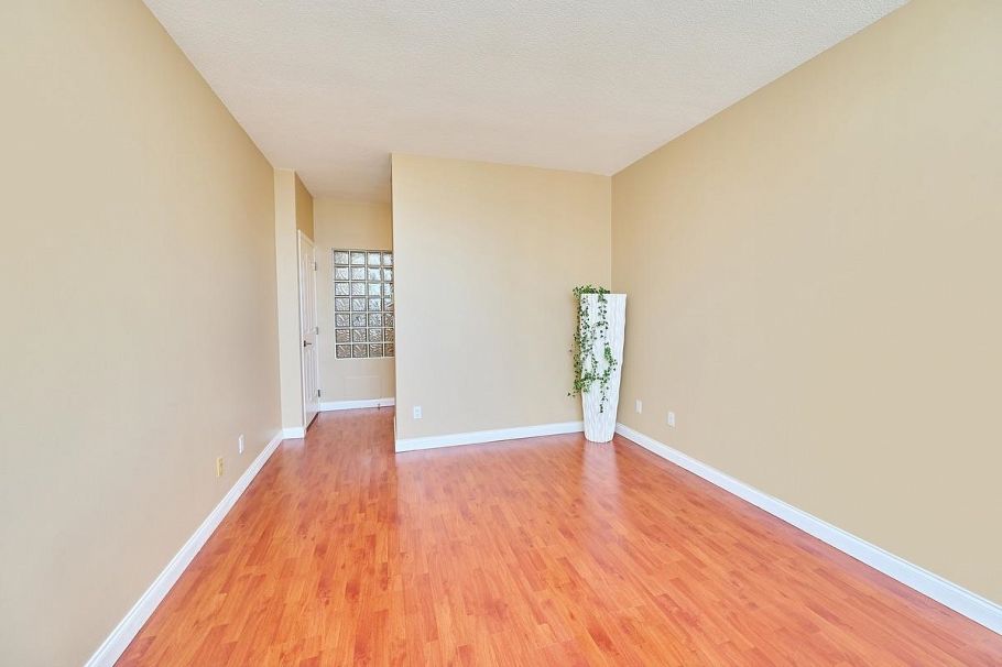 17F 6128 Patterson Avenue Burnaby, BC - 14