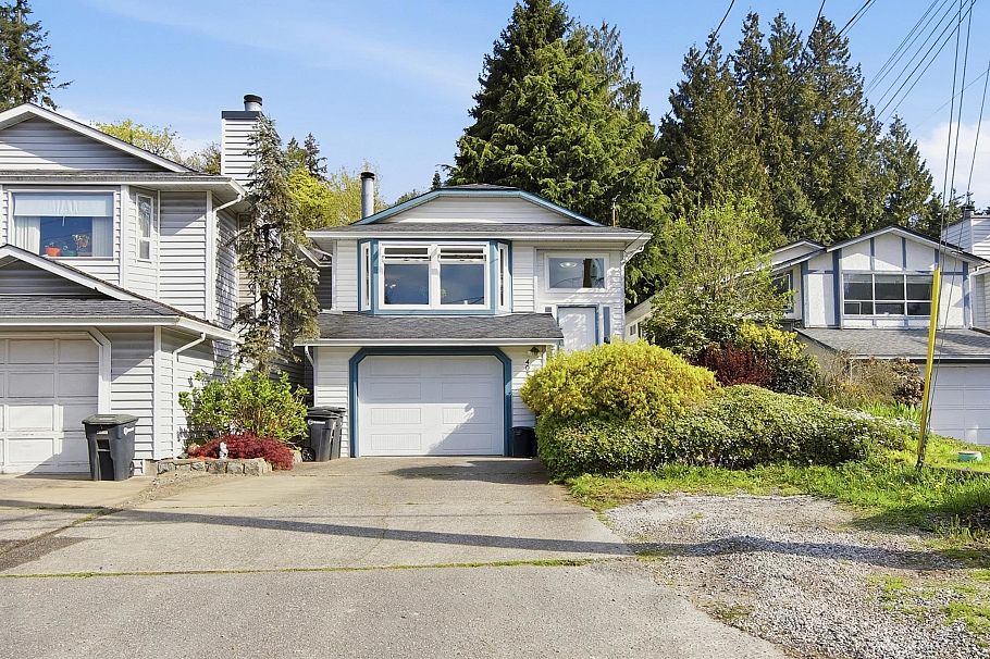 4057 Marine Drive Burnaby, BC - 2