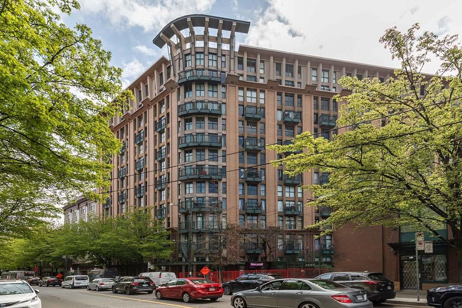 607 22 E Cordova Street Vancouver, BC - 1