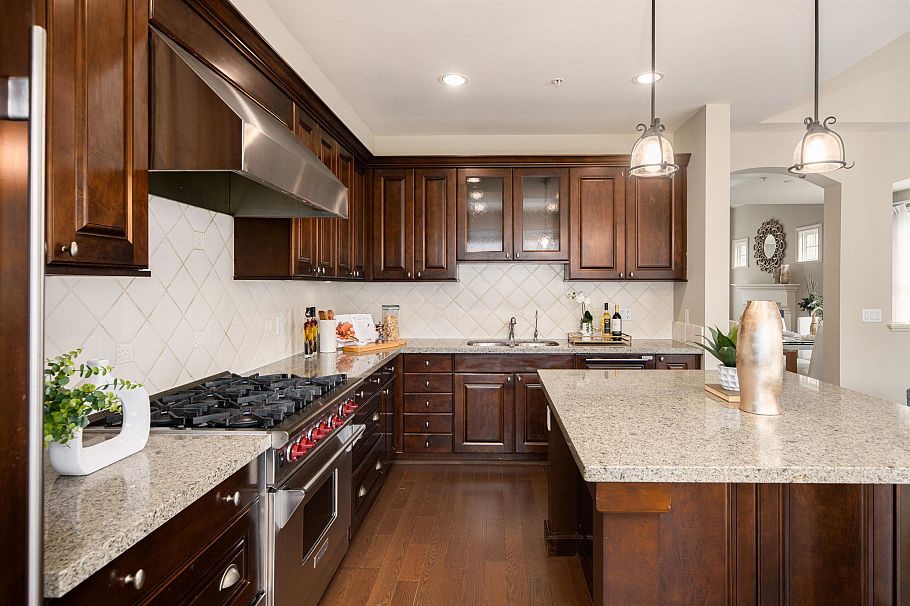 6380 Larkin Drive Vancouver, BC - 11