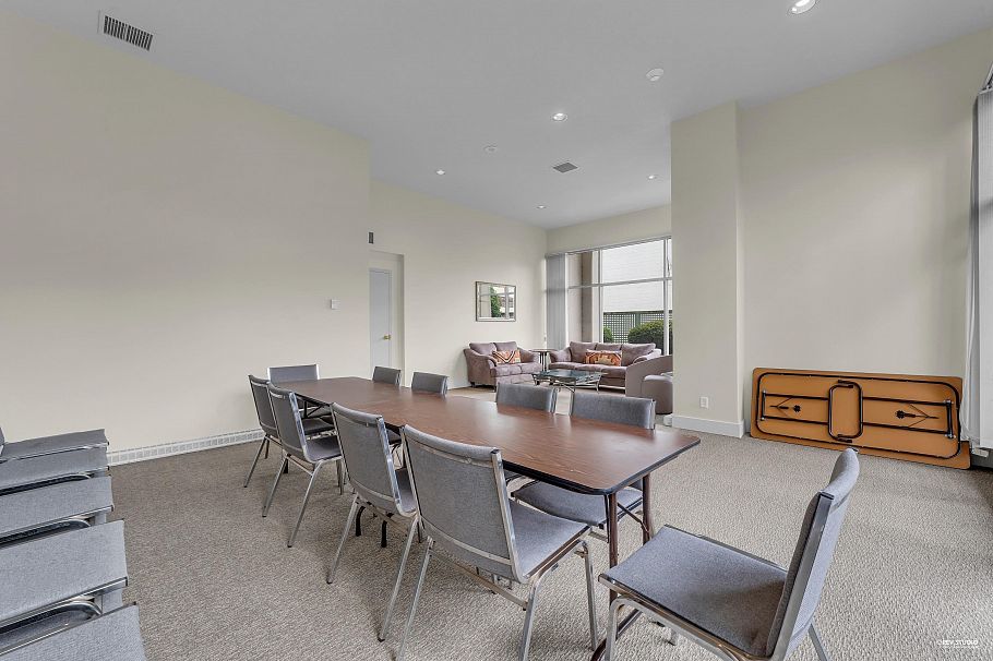 801 140 E 14 Street North Vancouver, BC - 21